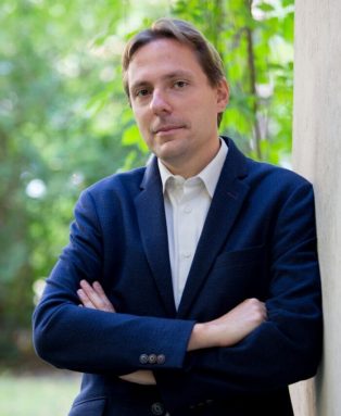Dr. Kártyás Gábor Dr. Kártyás Gábor